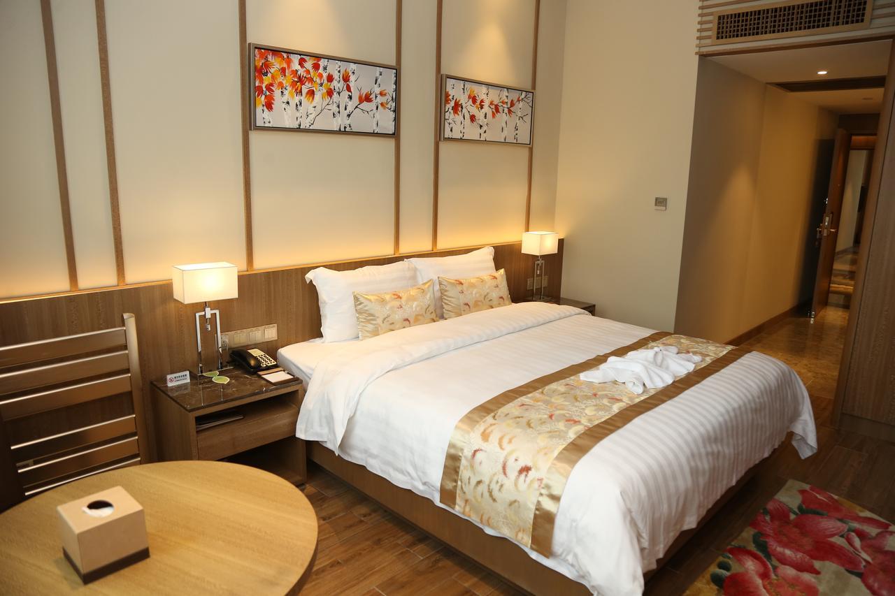 Southern-Club Station 1 Hotel-Free Canton Fair Shuttle Bus Екстер'єр фото